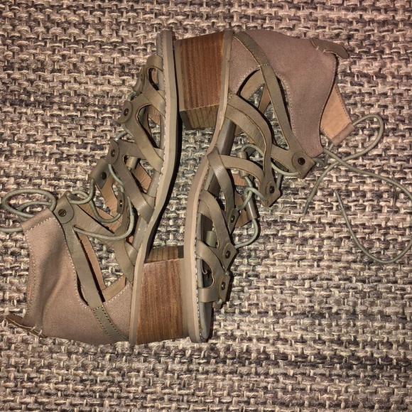 Von Dutch Tightenup heeled sandal Sz 6.5 - Picture 7 of 9